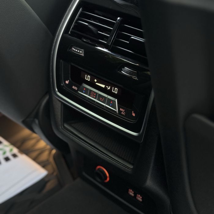 BMW X7 40i 2024.
