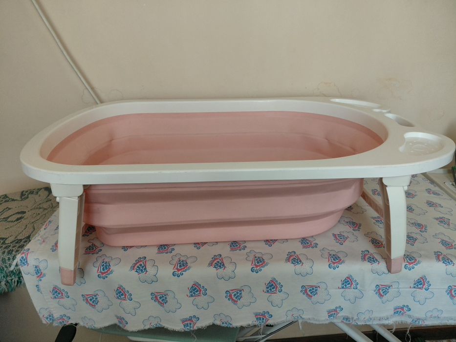 Горшок и раскладной ванна для девочек