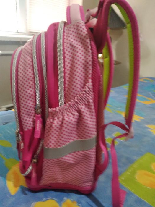 Ранец для девочек новый
