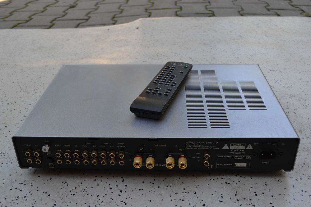Amplificator Myryad Cameo cu Telecomanda
