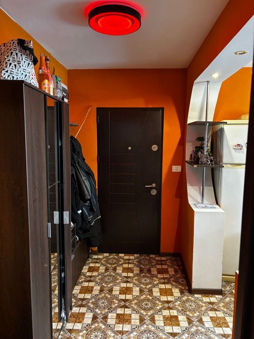Închiriere apartament 350 euro