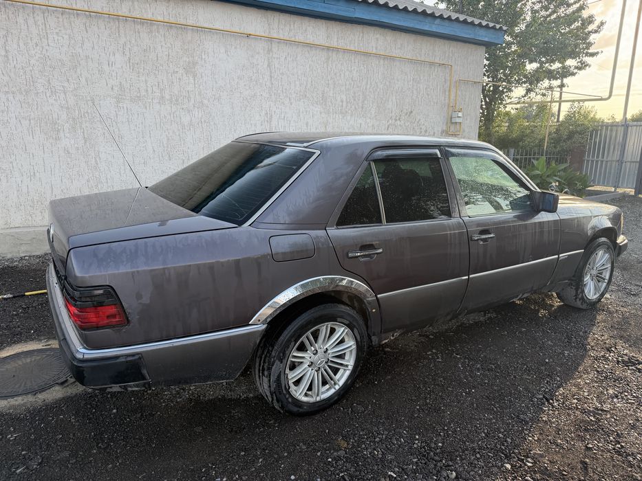 Продам мерс 124 обем 3