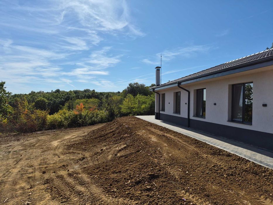 Продавам чисто нова къща в с. Керека,  общ. Дряново,  на 16 км. От Велико Търново