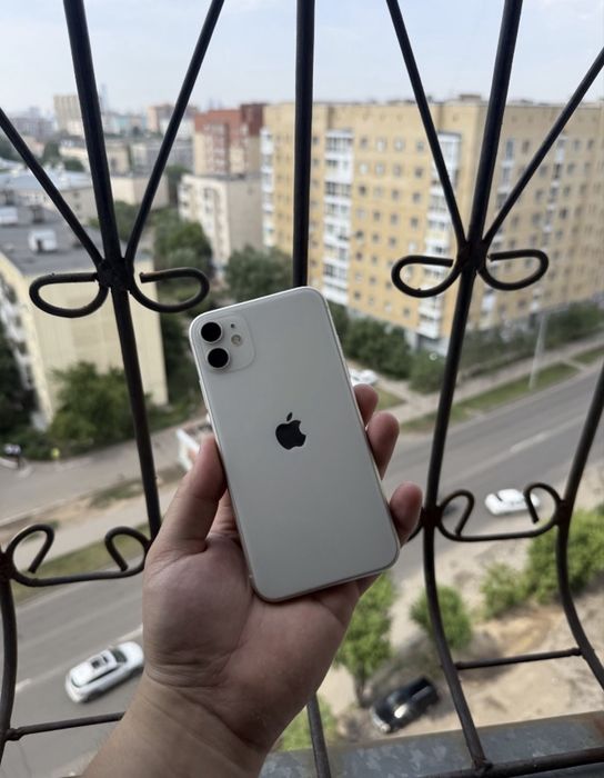 Продам iPhone 11 64gb