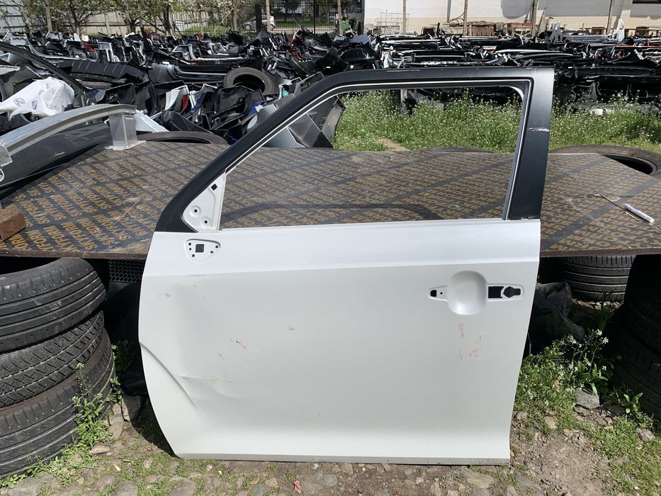 Врата Suzuki Ignis