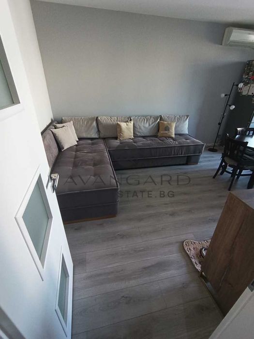 Продава се Двустаен апартамент в Пловдив, Изгрев - 48 кв.м за 1167 €/кв.м - Снимка #1