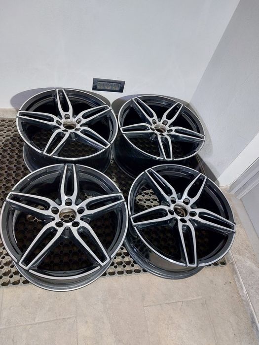 O janta / Set jante 19 originale Mercedes class E w213 / Coupe c238 / Cabrio A238 AMG 8j 9j negru / gri