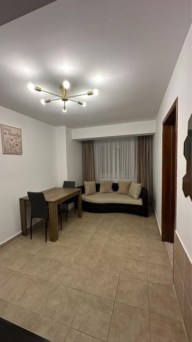 Inchiriere ap. 2 camere Otopeni - CENTRAL - loc parcare inclus