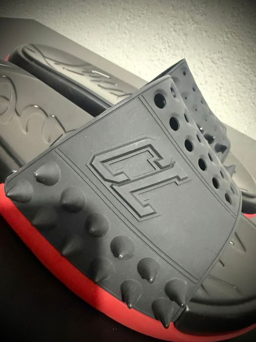 Papuci Christian Louboutin