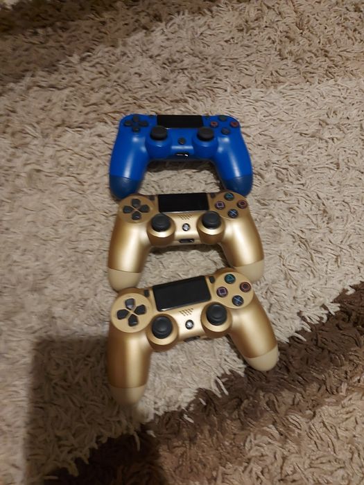 Xbox Series S și Ps4 Slim
