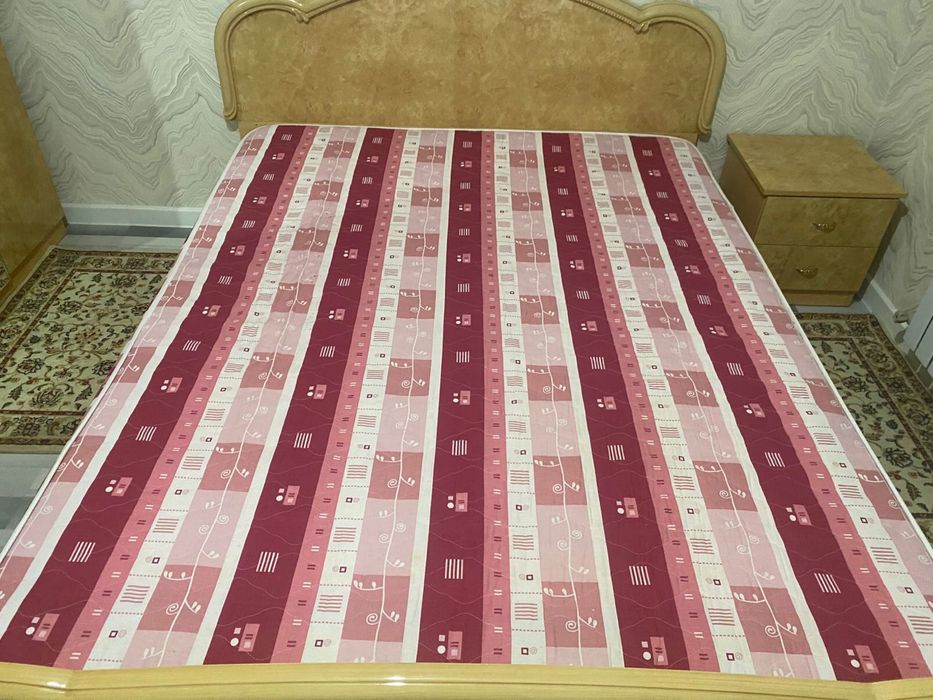 Матрас бу ( чистый)