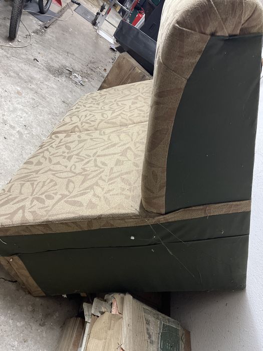Vand canapea 135 cm