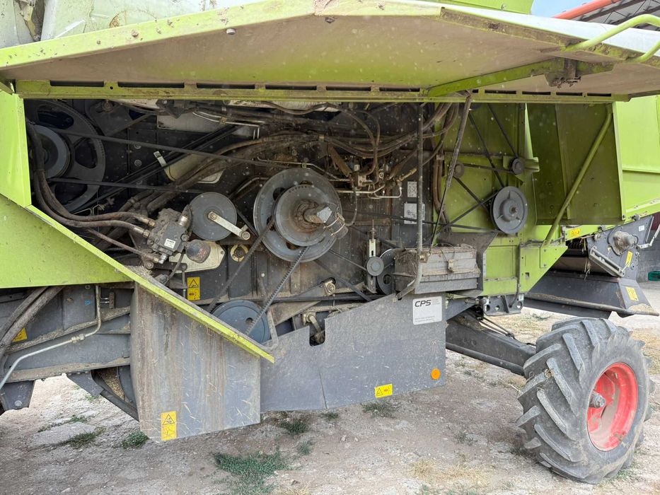Combina Claas Avero 240 APS