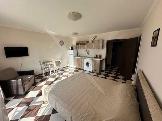 Продава се Едностаен апартамент в Созопол - 42 кв.м за 1331 €/кв.м - Снимка #2