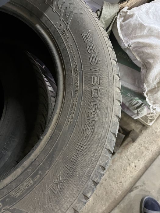 Продам шины на 18