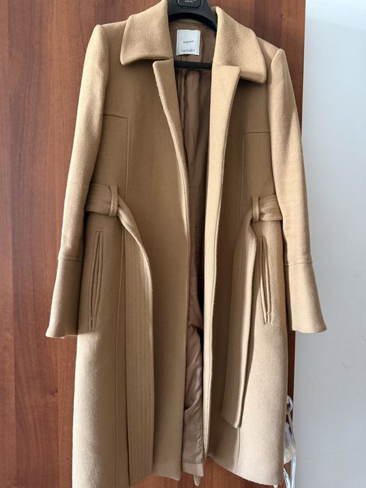 Пальто MANGO, размер L/XL, хорошее состояние.