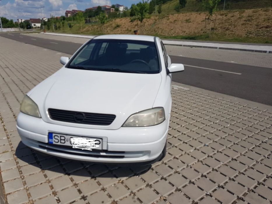 Opel Astra Sunt primul proprietar si nu am avut niciun accident cu ea.
