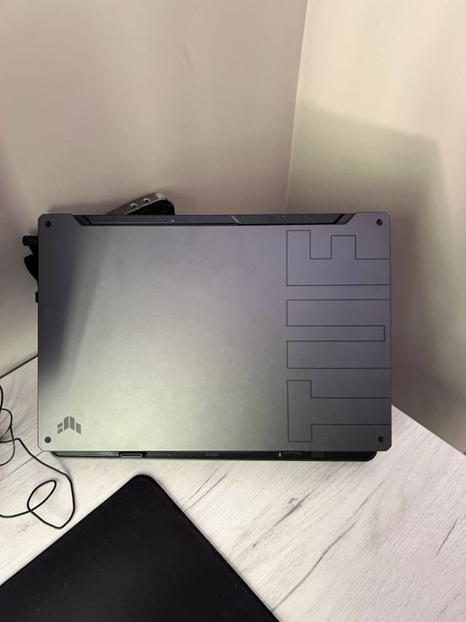 Asus tuf gaming 17.3 144hzlik