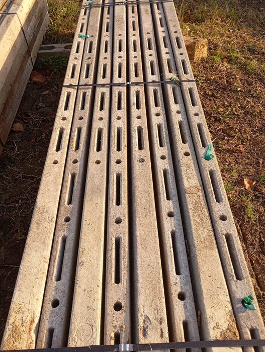 Spalieri sîlpi de beton de vînzare