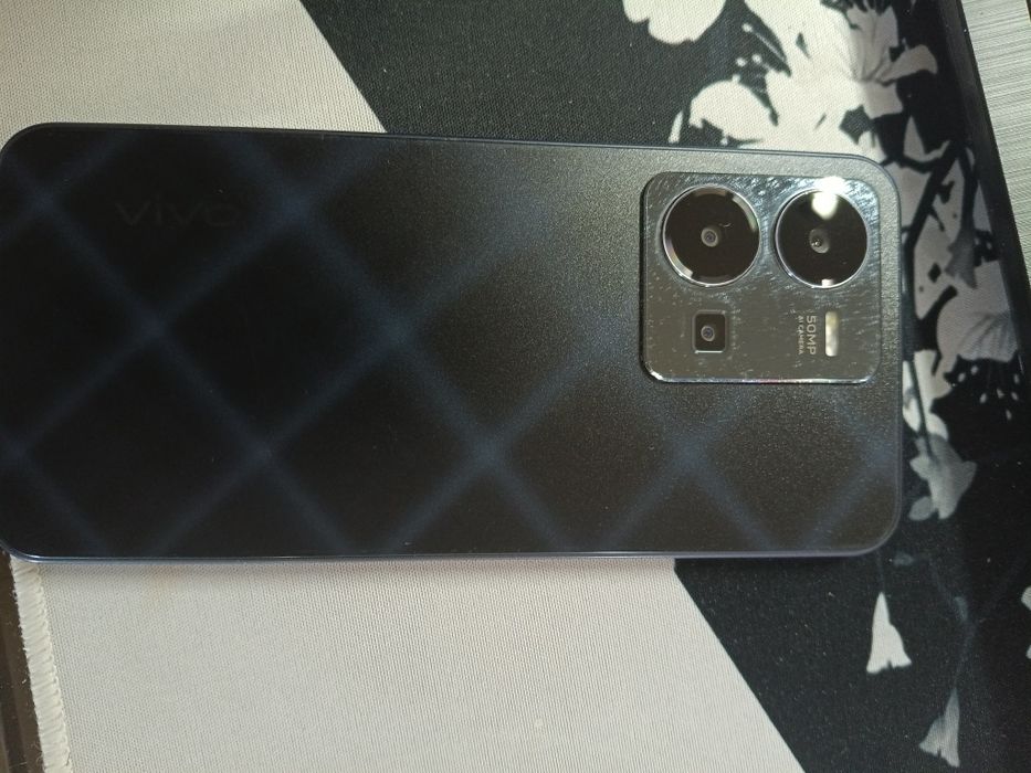 Vivo Y35 (в хорошем состоянии)