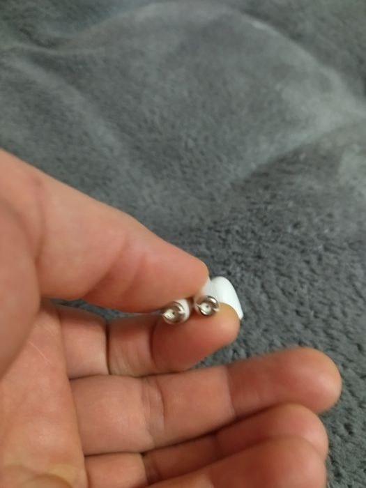 Айрподс с кейсом продам