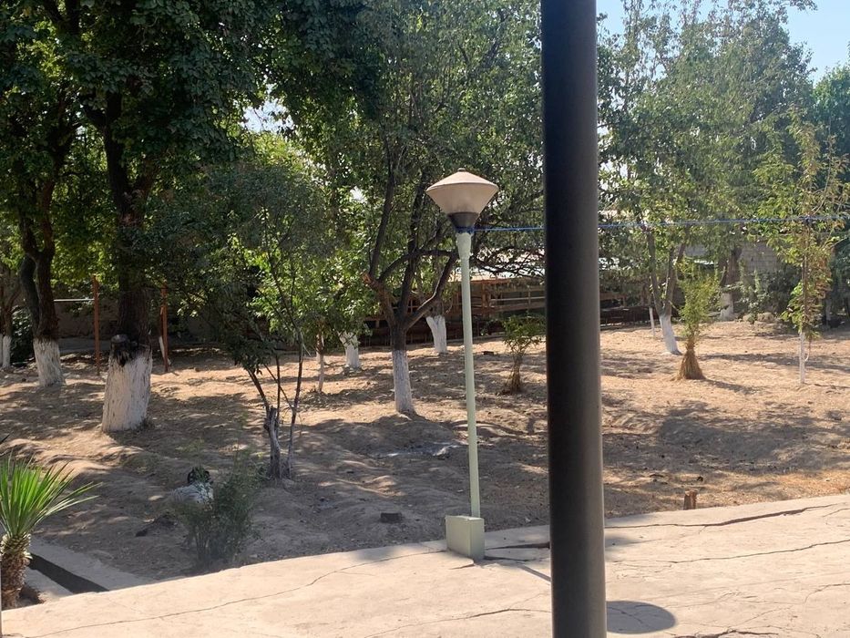 Uchaska srocna sotiladi. 18-sotix yer narhida