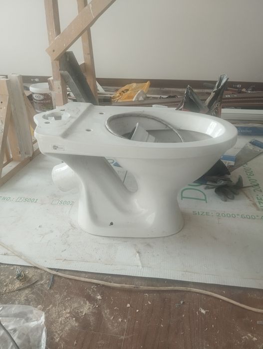 Унитаз сатам срочно