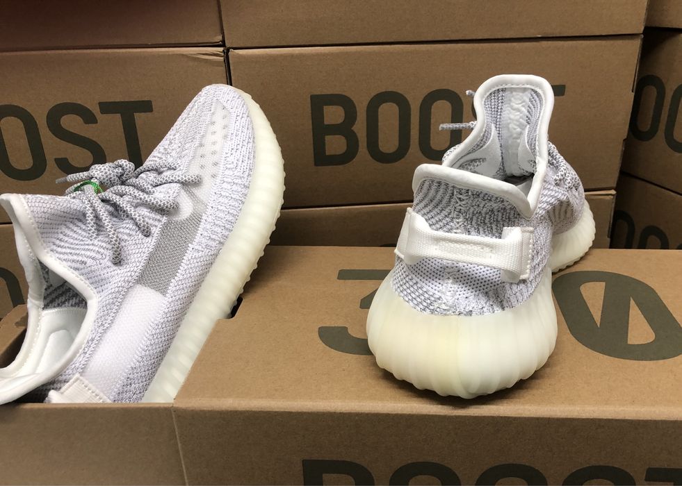 Yeezy 350 V2  Static Reflect - Static White Reflect Yeezy 350