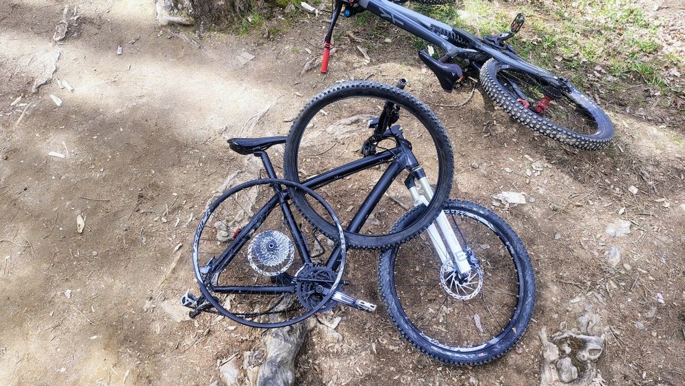 bicicleta full suspension