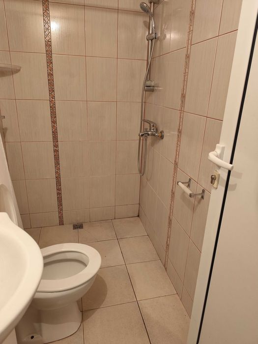 Дава се под наем Двустаен апартамент в Благоевград, Еленово 2 - 45 кв.м за 153 € - Снимка #7