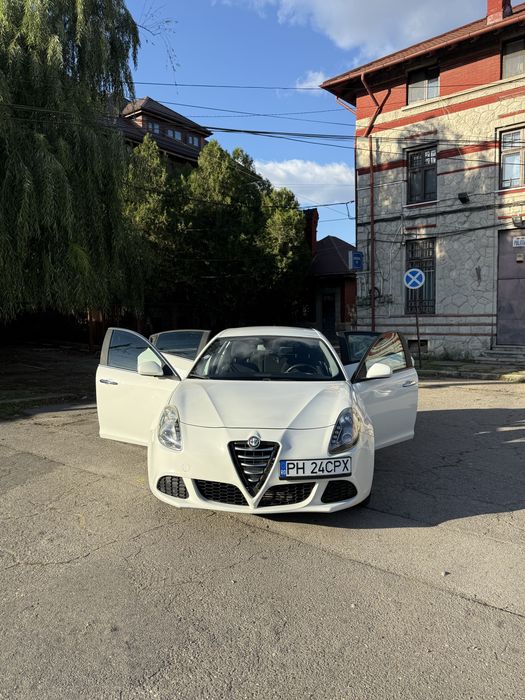 Alfa Romeo Giulietta – 2014, Benzină, Stare Excelentă