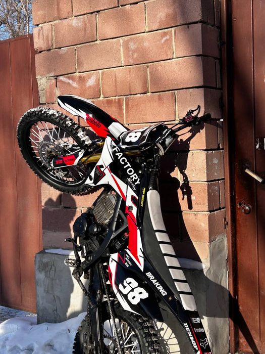 Продам эндуро 300