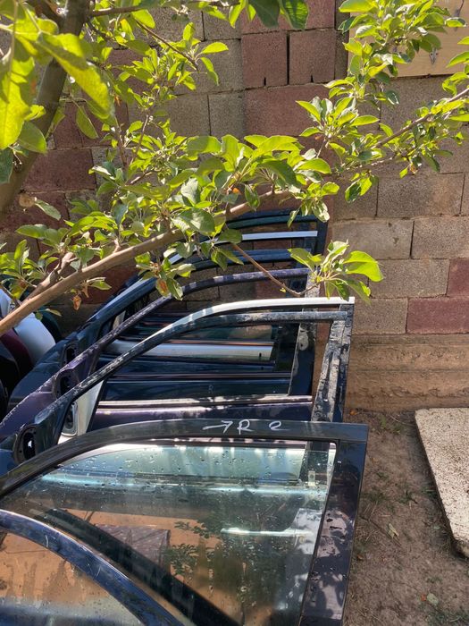 Мерседес 210 лупарик двер