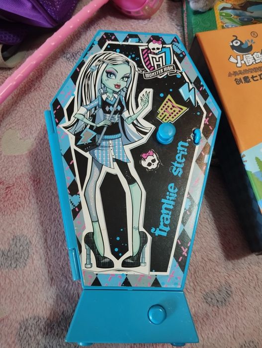 Шкафчик monster high и автотрек
