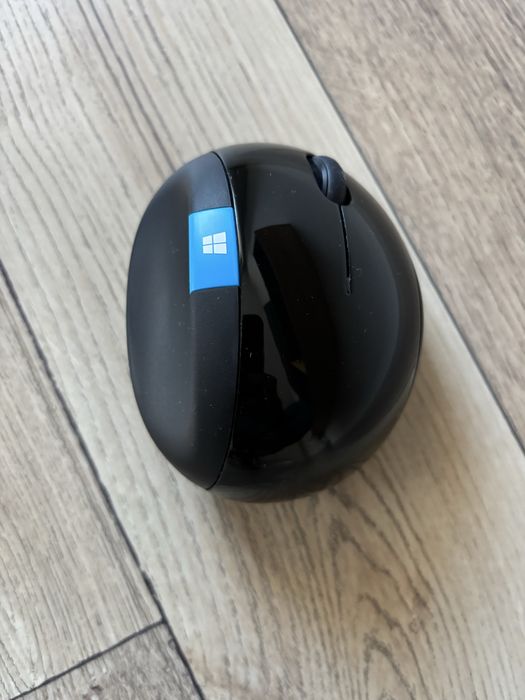 Microsoft Ергономична клавиатура, мишка с подложка за повдигане