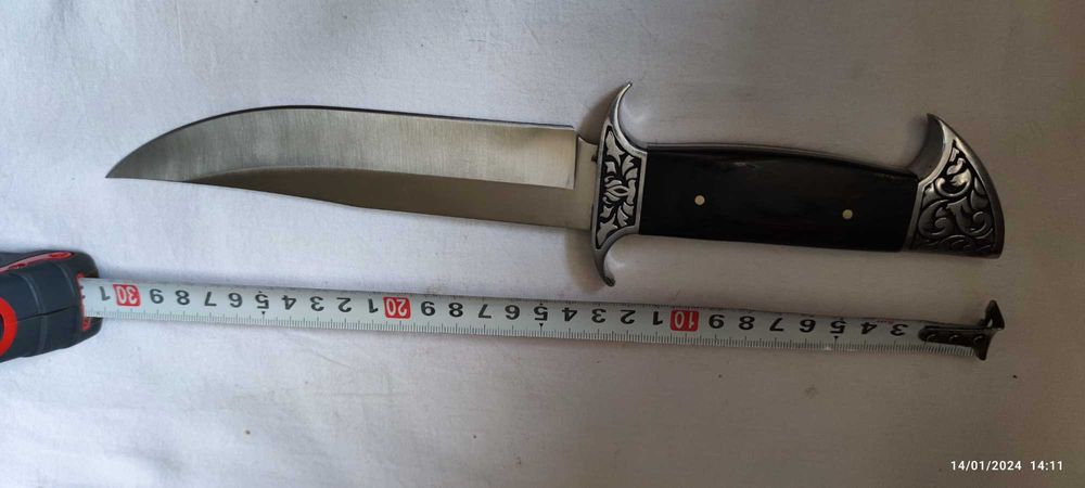 Продавам Нов ловен нож