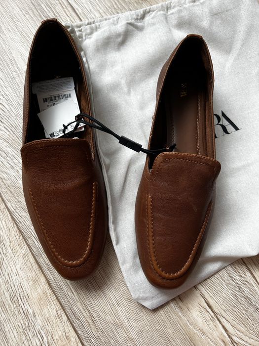 Продам кожанные лоферы ZARA