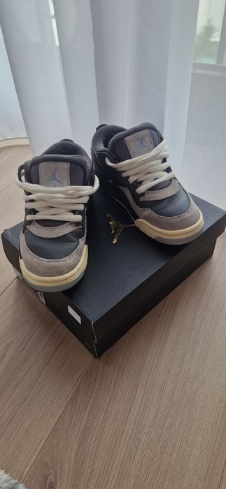 Adidasi Jordan de copii