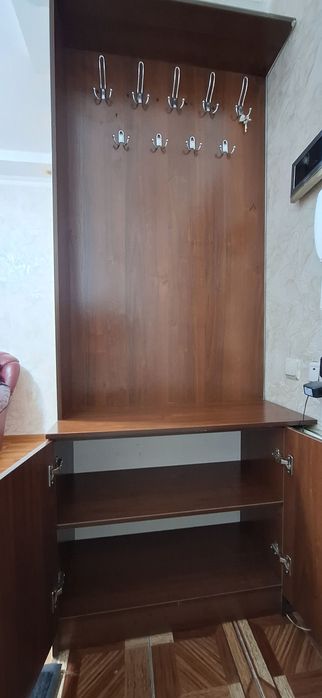 Шкаф для прихожей