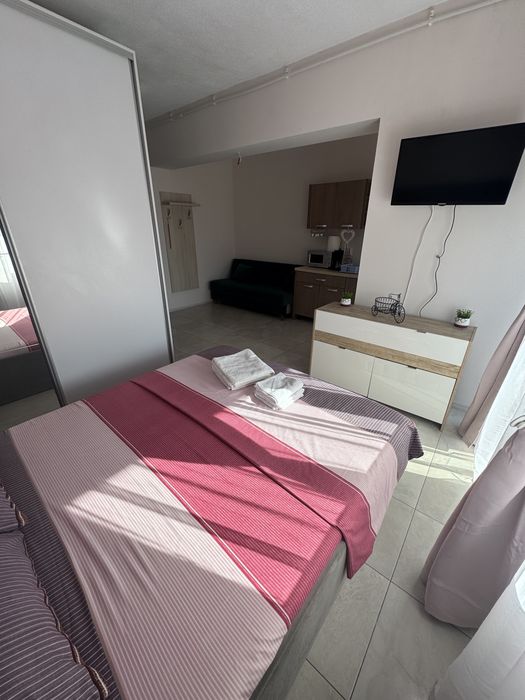 Studio de vanzare aproape de plaja