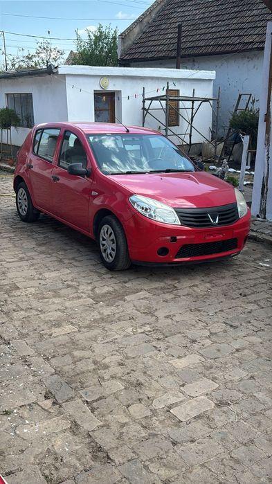 2 buc 1750 € dacia sandero benzina și GPL