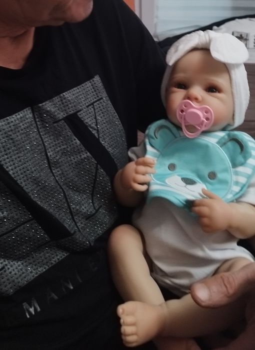 Реалистично бебе 45 см с изцяло винилови тяло