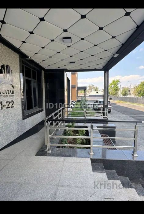 Люкс апартамент жалға беріледі.