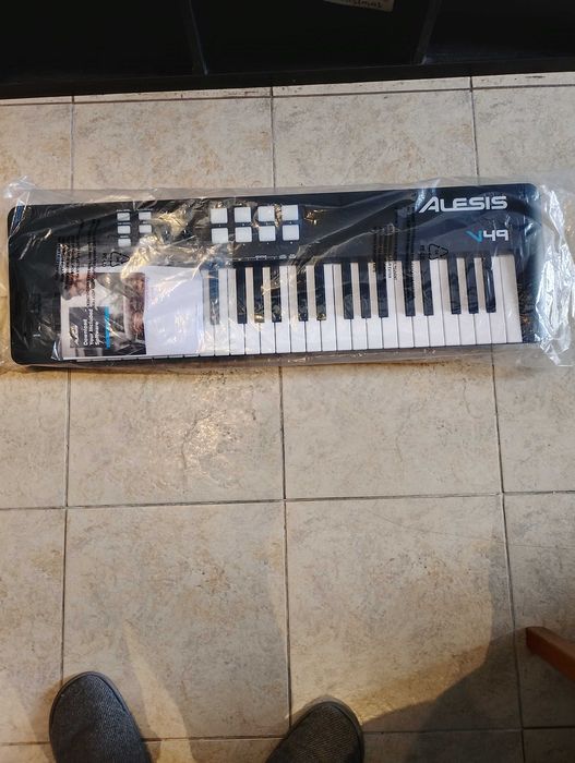 миди клавиатура Alesis v 49