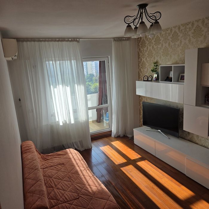 De vanzare 2 camere in zona Titan