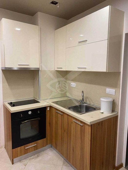 Дава се под наем Къща в с. Марково, Област Пловдив - 300 кв.м за 1795.2 € - Снимка #7