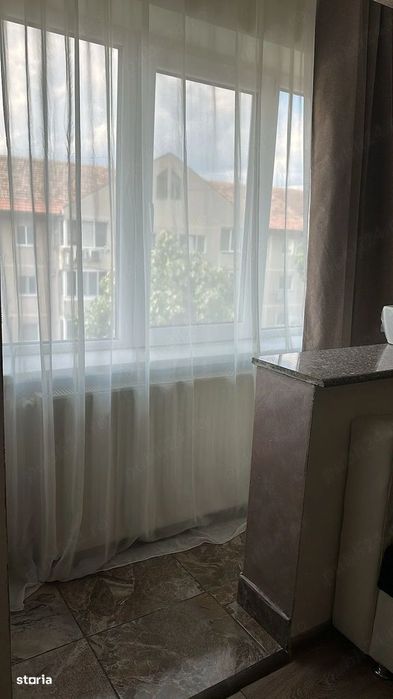 Apartament cu 1 camera,centrala proprie si balcon .