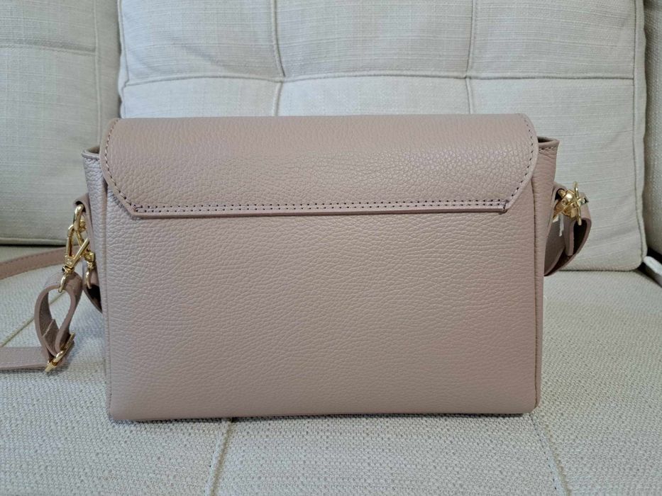 Дамска чанта естествена кожа