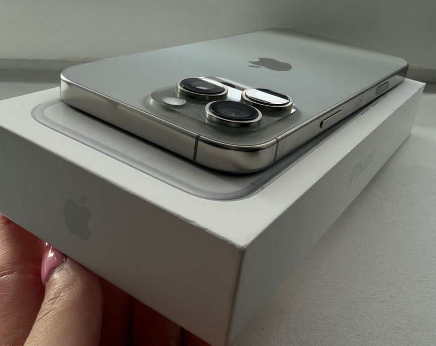 Vand iPhone 1 Pro Max, 256GB + Husa VELANTE Piele Capra