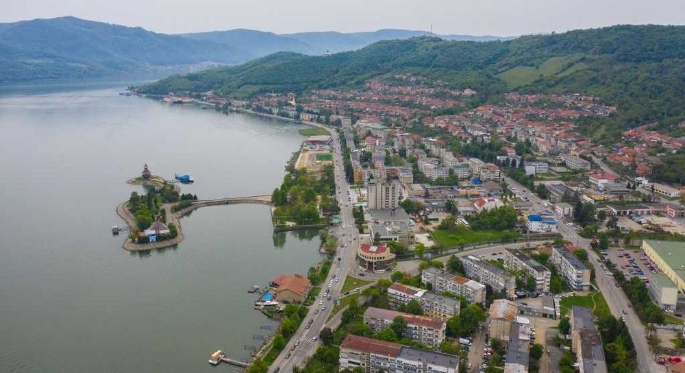 Imobil Insula Pescarus-Zona 0-Orsova-Spatiu Comercial-Parc I.Dragalina